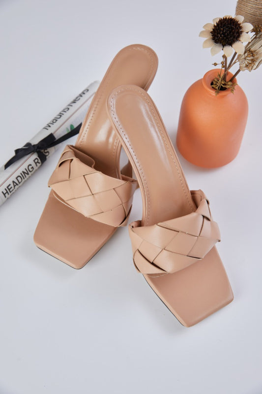 Wide Band High Heel